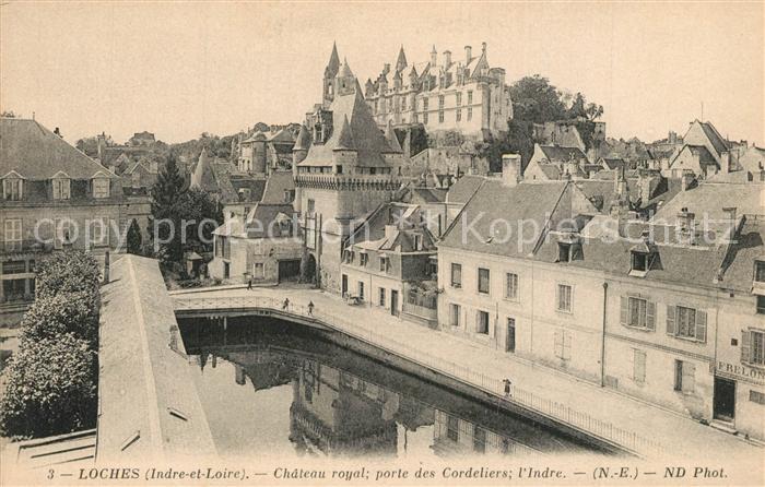 Loches Indre et Loire Chateau royal Monument historique Porte des Cordeliers