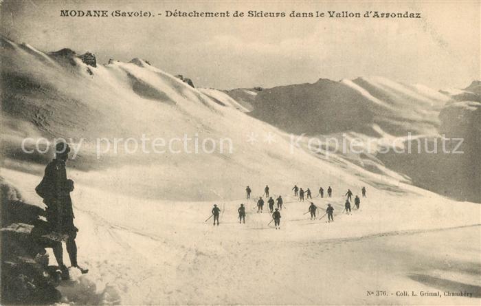Modane Détachement de Skieurs dans le Vallon d Arrondaz Alpes