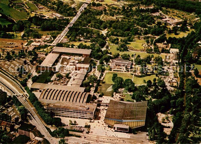 Essen Ruhr Fliegeraufnahme mit Grugahalle und Ausstellungsgelaende