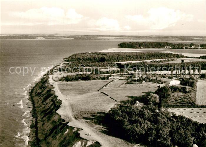 Travemuende Ostseebad Fliegeraufnahme mit Restaurant und Cafe Hermannshoehe