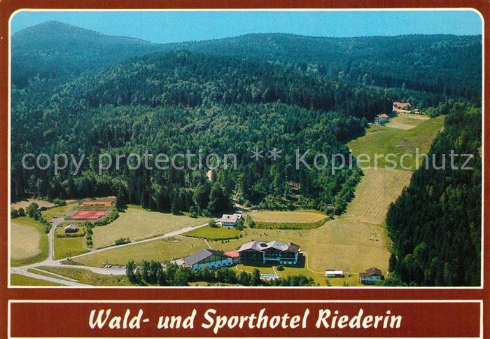 Bodenmais Wald und Sporthotel Riederin Fliegeraufnahme