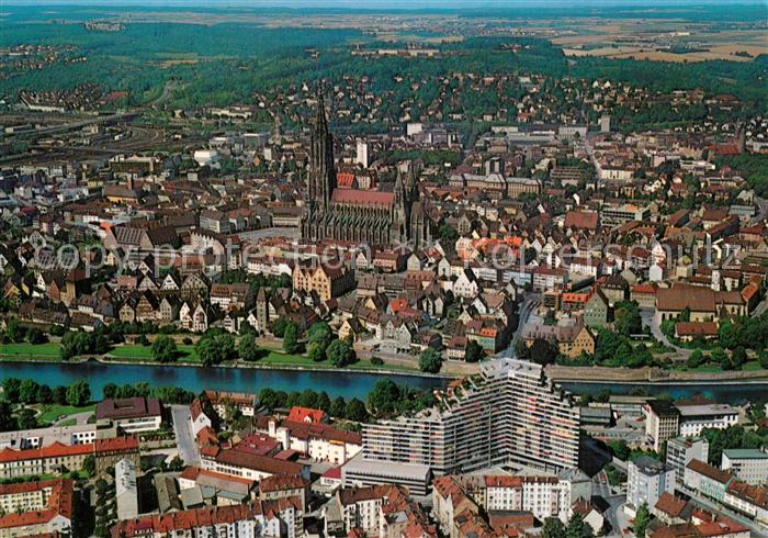 Ulm Donau Fliegeraufnahme mit Donau Dom