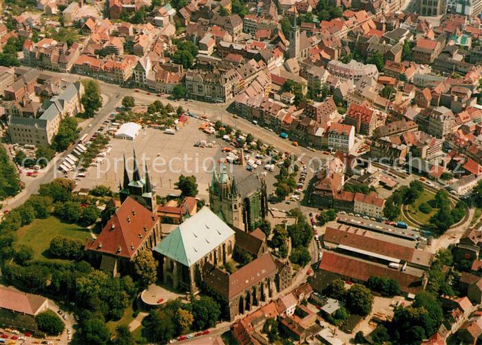 Erfurt Domplatz mit Mariendom und Pfarrkirche St Severi Fliegeraufnahme