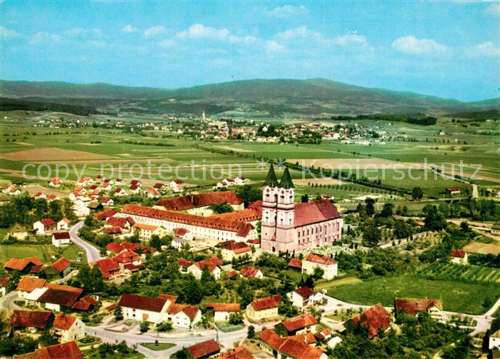 Niederalteich Donau Fliegeraufnahme mit Benediktiner Abtei