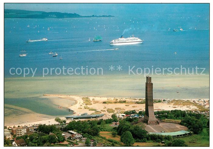 Laboe Marine Ehrenmal und U995 Fliegeraufnahme
