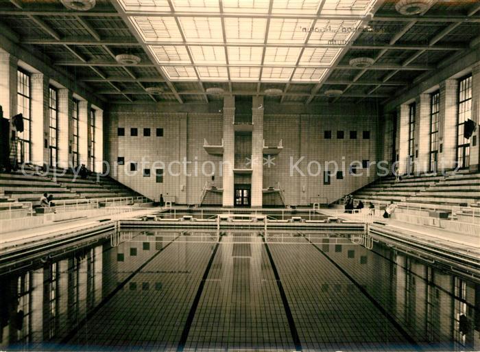 Rostock Hallenschwimmbad Neptun Halle mit Sprungturm Handabzug