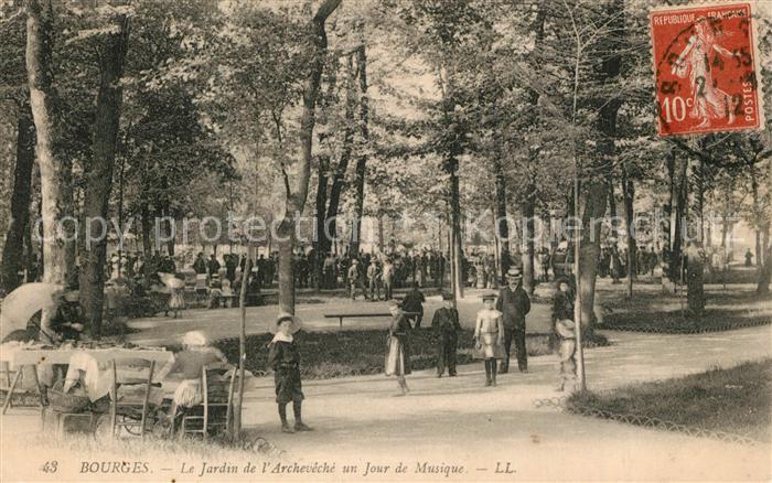 Bourges Le Jardin de l’Archeveche un Jour de Musique