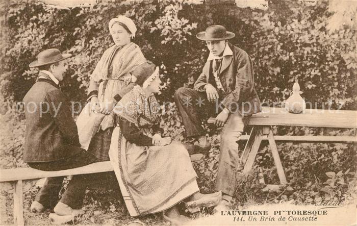 Auvergne Region Un brin de causette Types Habitants Costumes