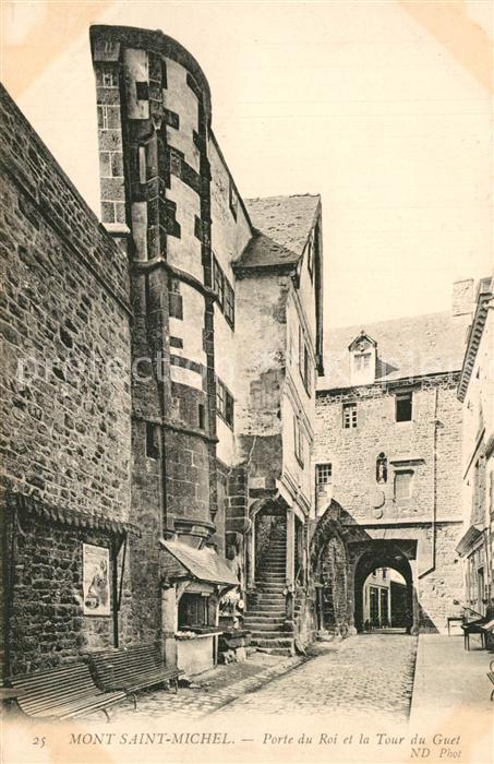 Le Mont-Saint-Michel Porte du Roi et Tour du Guet