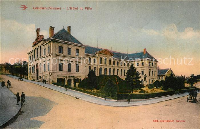 Loudun Hôtel de Ville Rathaus