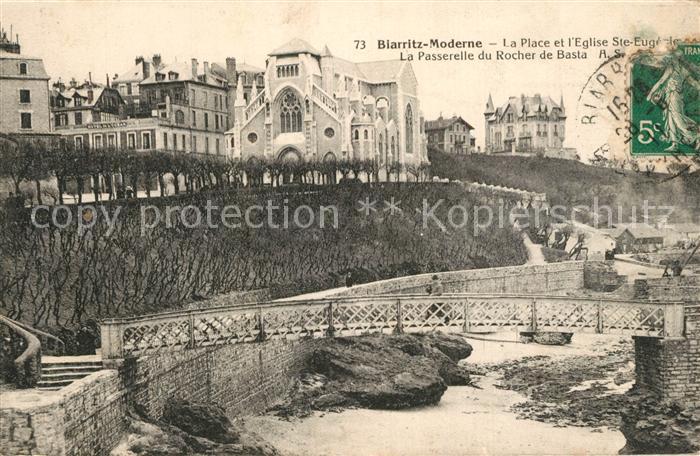 Biarritz Pyrenees Atlantiques Place et l'Eglise Sainte Eugénie Passerelle du Roc