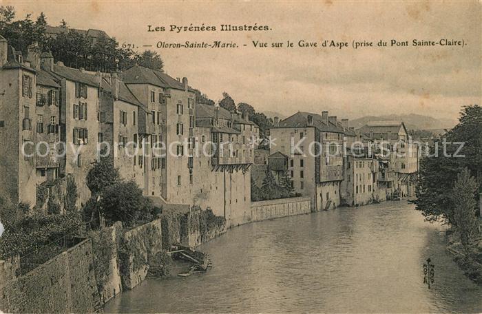 Oloron-Sainte-Marie Vue sur le Gave d Aspe prise du Pont Sainte Claire