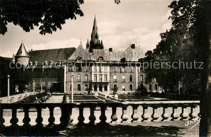 Grenoble Hotel de Ville Jardin