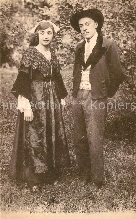 Vannes 56 Bretonische Trachten
