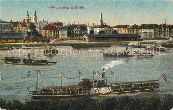 Ludwigshafen Rhein Stadtpanorama Dampfschiffe