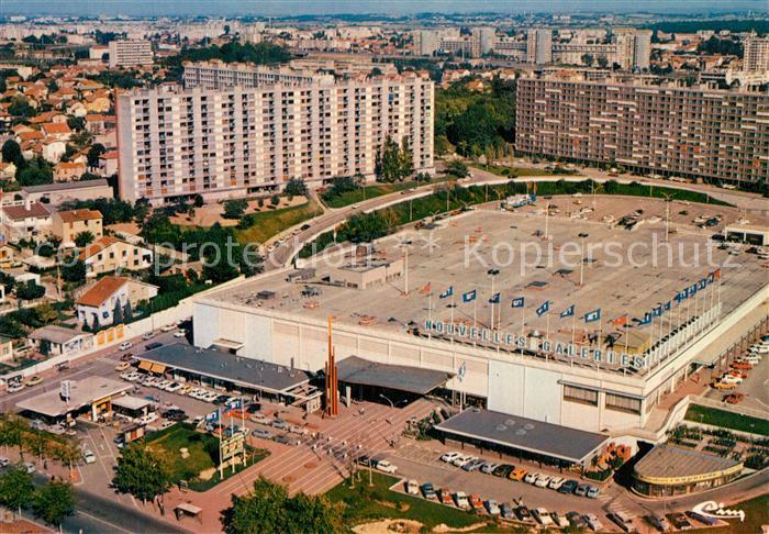 Bron Vue generale aerienne Les Nouvelles Galeries