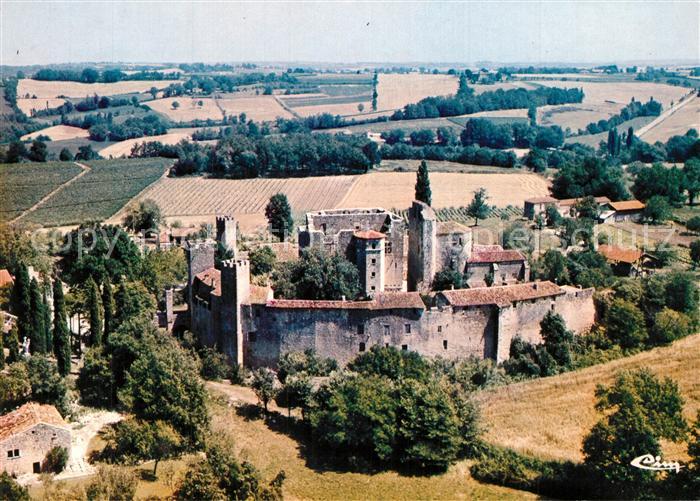 Larressingle Vue aerienne Chateau et ville fortifiee