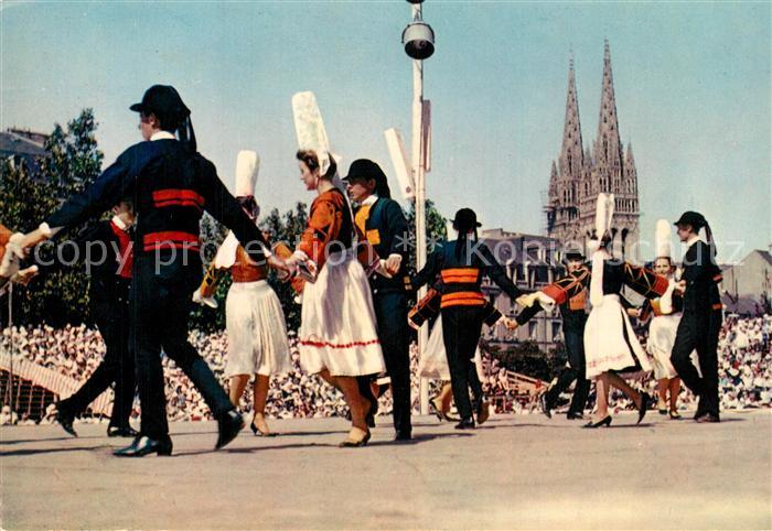 Quimper Grandes fetes de Cournouaille Danses de Bretagne