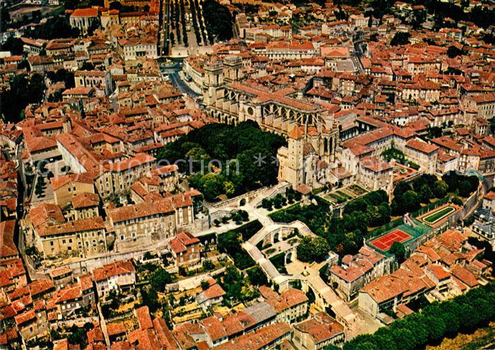 Auch Gers Cathedrale Vieux quartier au Sud et a l