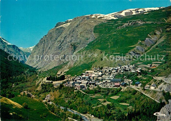 La Grave La Meije Le village et la Romanche Vue aerienne