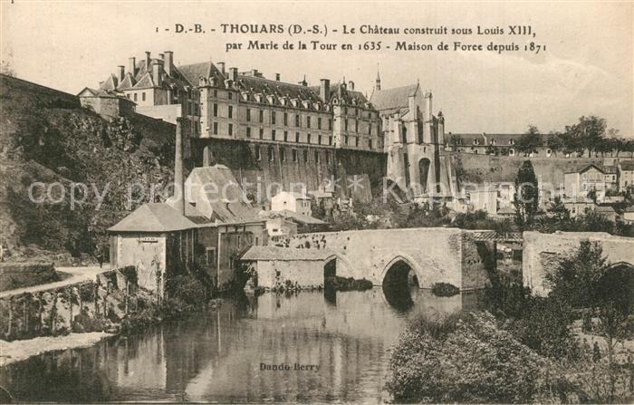 Thouars  Deux-Sevres Chateau construit sous Louis XIII XVIIe siècle Schloss