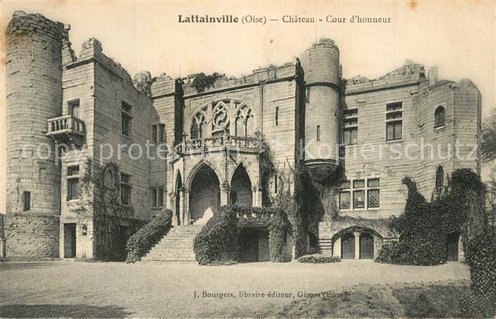 Lattainville Chateau Cour d_honneur Schloss