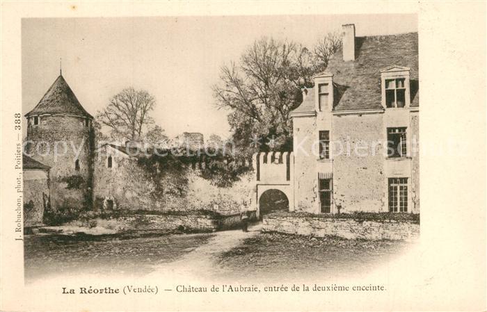 La Reorthe Chateau de l’Aubraie entree de la deuxi