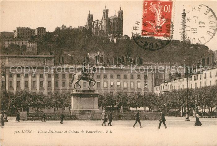 Lyon France Place Bellecour et Coteau de Fourviere