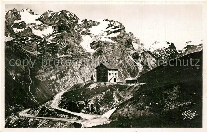 Col de l Iseran La Maison Forestiere et les Glaciers de