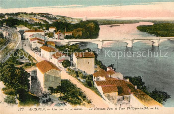 Avignon Vaucluse Une vue sur le Rhone Le Nouveau Pont et