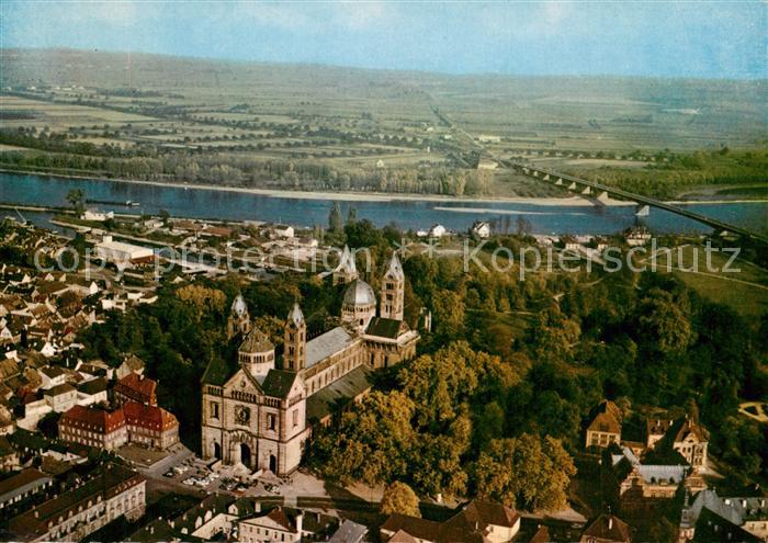 Speyer Rhein Fliegeraufnahme mit Dom und Rheinbruecke