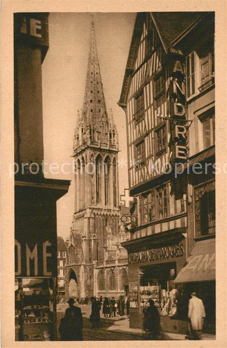 Caen Le Clocher de Saint Pierre vue de la rue Saint Jean