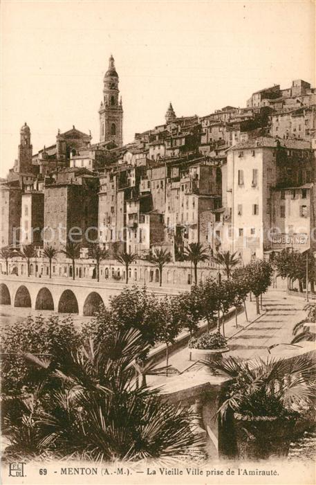 Menton Alpes Maritimes La Vieille Ville prise de l'Amiraute