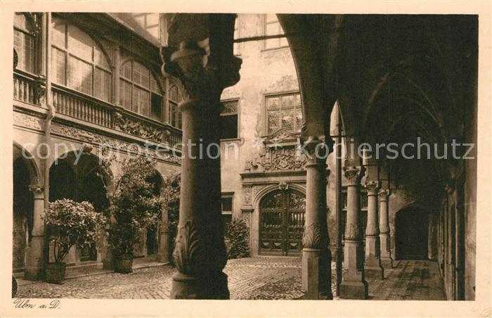 Ulm Donau Hof des Buerglenschen Hauses