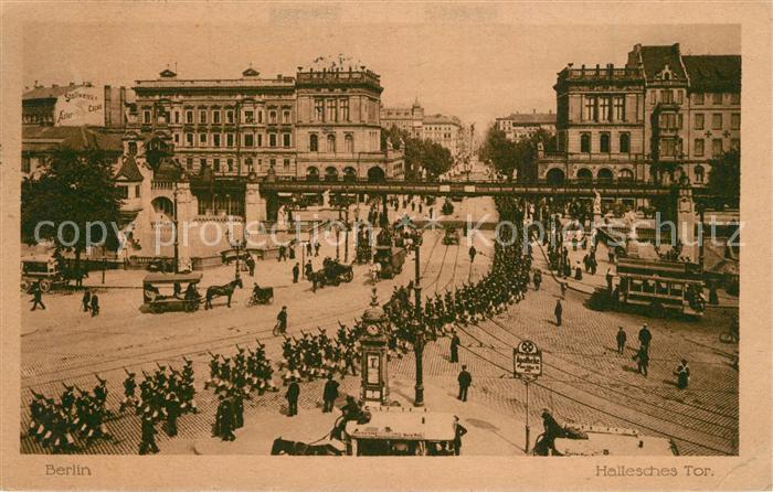 Berlin Hallesches Tor Parade