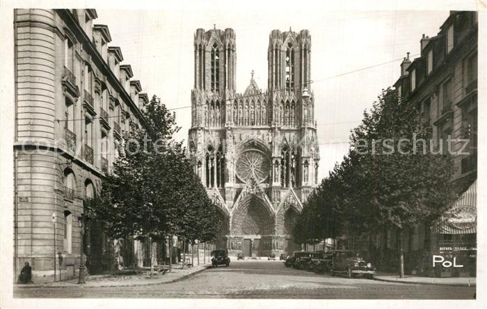 Reims Champagne Ardenne Rue J. D. Rockefeller et la Cathedrale