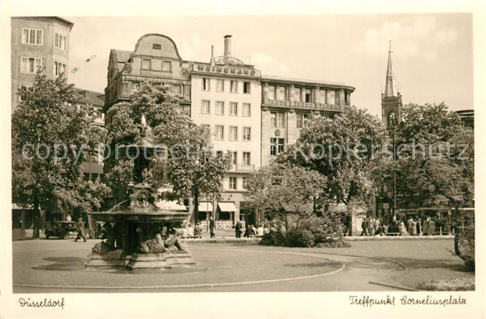 Duesseldorf Treffpunkt Corneliusplatz Brunnen