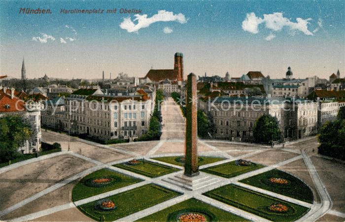 Muenchen Karolinenplatz mit Obelisk
