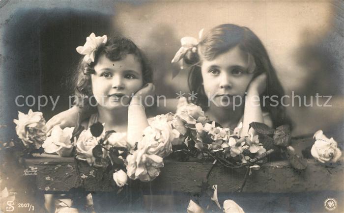 Foto NPG Nr. 2007/3 M?dchen Blumen