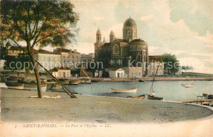 Saint-Raphael Var Le Port et l'Eglise Côte d Azur