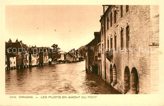 Ornans Les Pilotis en amont du pont