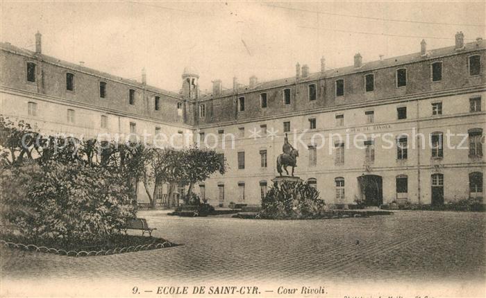 Saint-Cyr-l Ecole Cour Rivoli