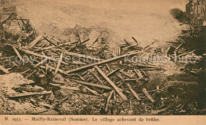 Mailly-Raineval Le village achevant de bruler