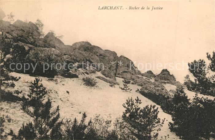 Larchant Rocher de la Justice