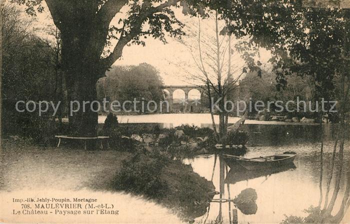 Maulevrier Le Chateau Paysage sur l'Etang
