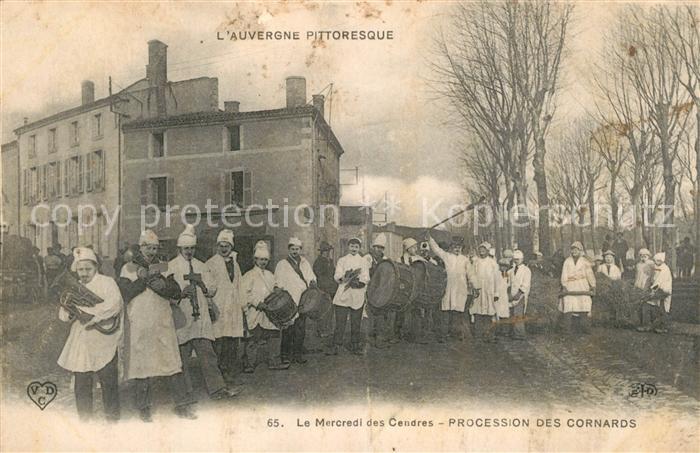 Sauxillanges Le Mercredi des Cendres Procession des Cornards