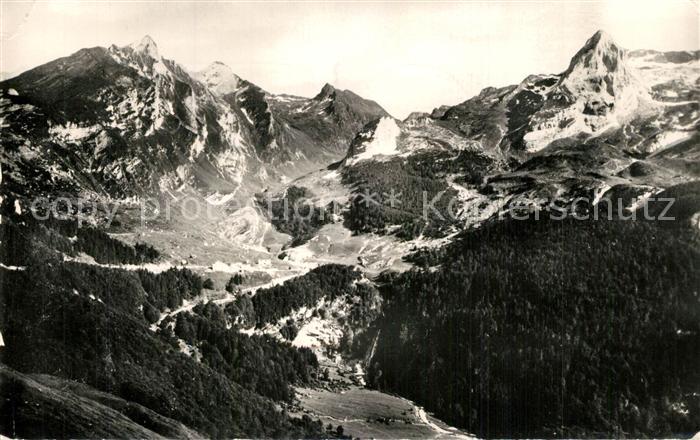 Eaux-Bonnes au Col d’Aubisque Le Cirque de Gourette