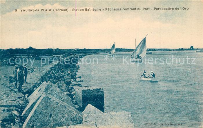 Valras-Plage Station Balnéaire Pêcheurs rentrant au port