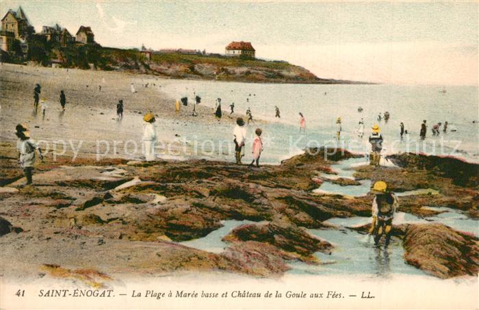 Saint-Enogat La plage a marée basse et Chateau de la Goule aux Fees