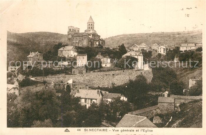 Saint-Nectaire Puy de Dome Vue Generale et l'Eglise